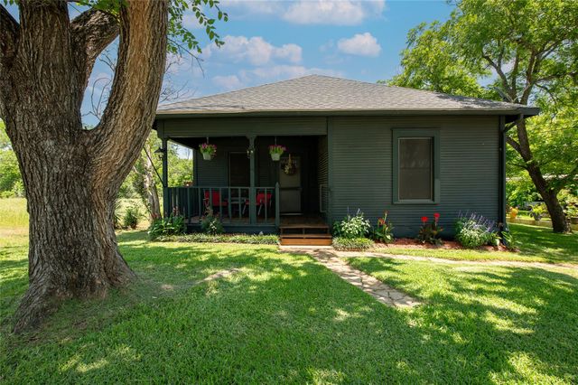506 N Hill ST, Caldwell, TX 77836