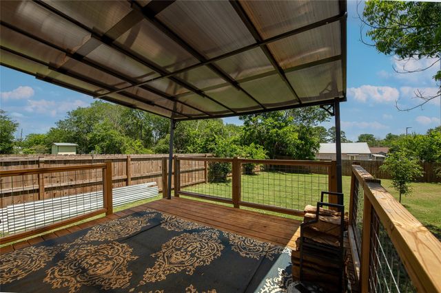 506 N Hill ST, Caldwell, TX 77836