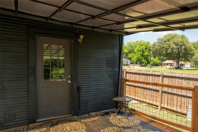 506 N Hill ST, Caldwell, TX 77836