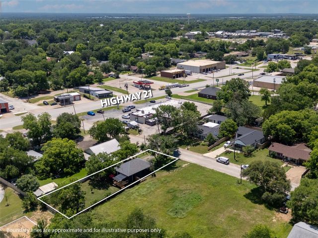 506 N Hill ST, Caldwell, TX 77836