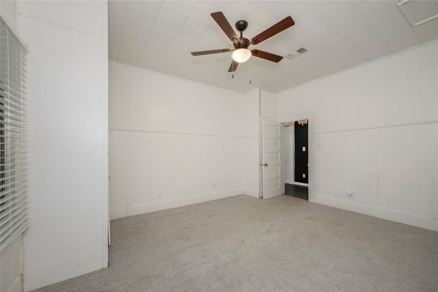 506 N Hill ST, Caldwell, TX 77836