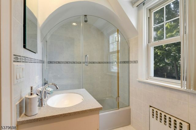 524 Edgar Road, Westfield Town, NJ 07090