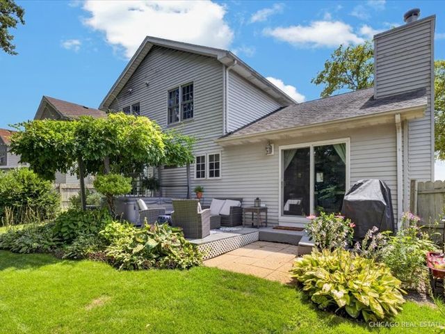 3028 Virginia Avenue, Mchenry, IL 60050