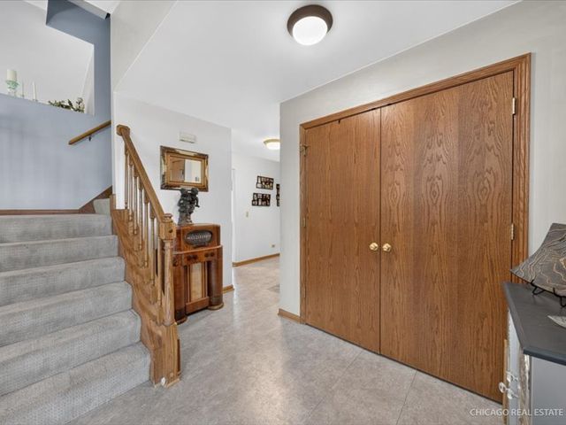 3028 Virginia Avenue, Mchenry, IL 60050
