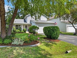3028 Virginia Avenue, Mchenry, IL 60050