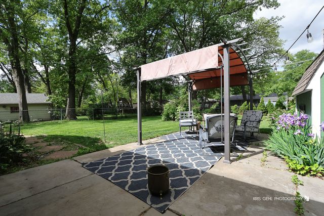 380 Ridge Avenue, Crystal Lake, IL 60014