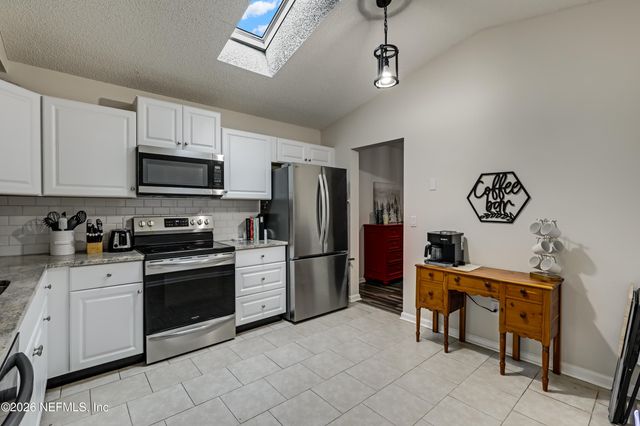 11187 MIKRIS Drive N, Jacksonville, FL 32225