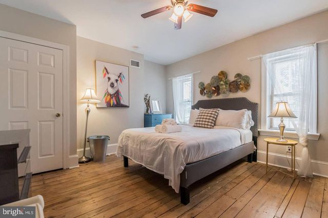 2439 GRAYS FERRY AVE, Philadelphia, PA 19146