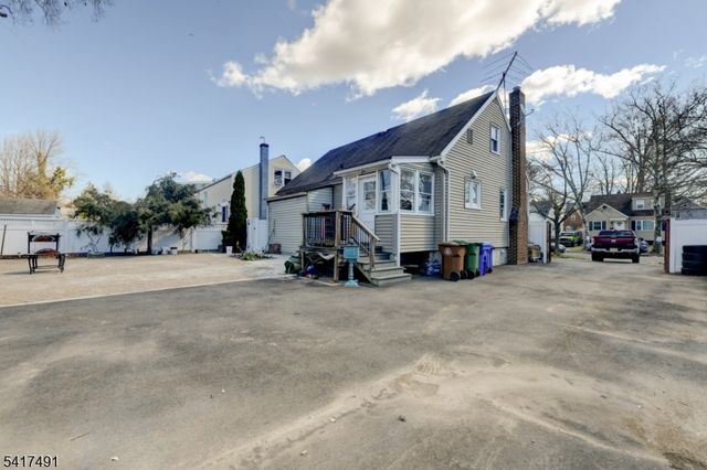 539 Monmouth Ave, Linden City, NJ 07036