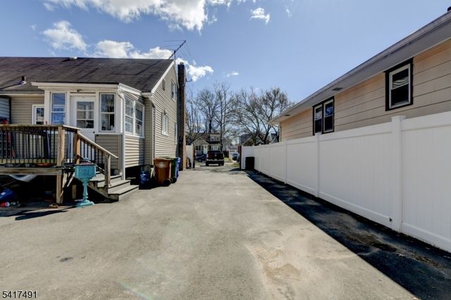 539 Monmouth Ave, Linden City, NJ 07036