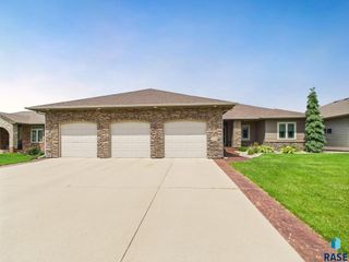 1816 W Grand Arbor Cir Circle, Sioux Falls, SD 57108