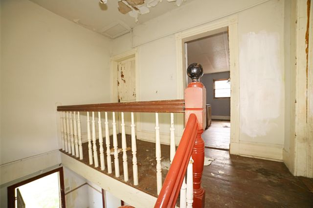 E 332 Prospect ST, Covington, VA 24426