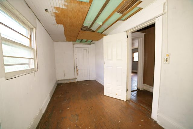 E 332 Prospect ST, Covington, VA 24426