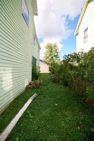 E 332 Prospect ST, Covington, VA 24426