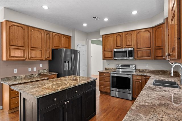53 Meadows Drive, Springboro, OH 45066
