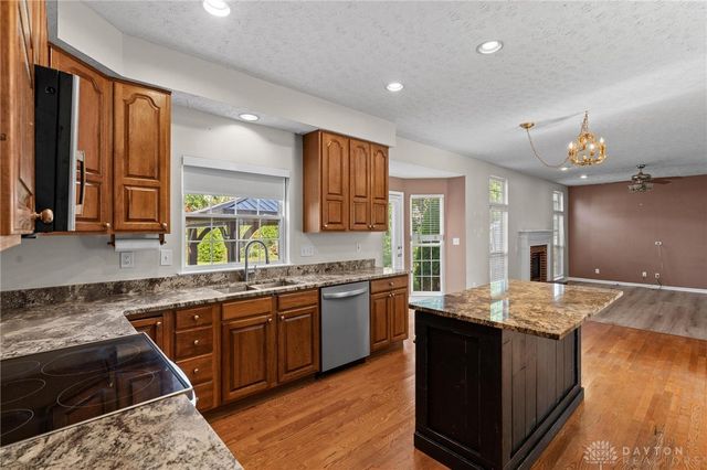 53 Meadows Drive, Springboro, OH 45066
