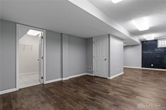 53 Meadows Drive, Springboro, OH 45066
