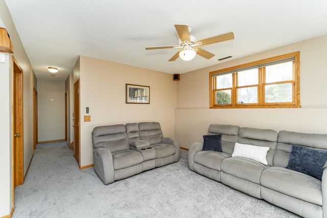 3401 Arbor Drive NW, Rochester, MN 55901