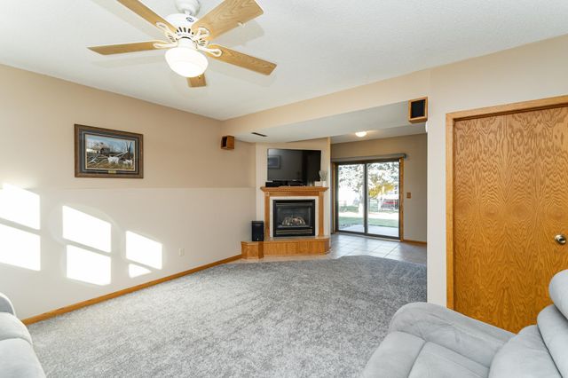 3401 Arbor Drive NW, Rochester, MN 55901
