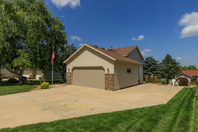 3401 Arbor Drive NW, Rochester, MN 55901