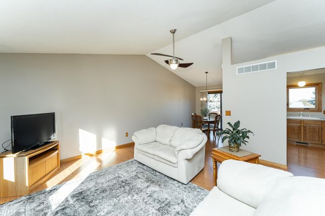 3401 Arbor Drive NW, Rochester, MN 55901