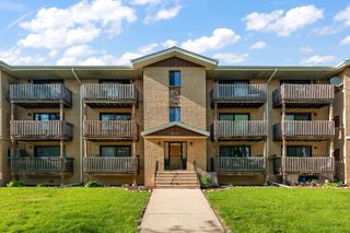 9654 NOTTINGHAM Avenue 1C, Chicago Ridge, IL 60415
