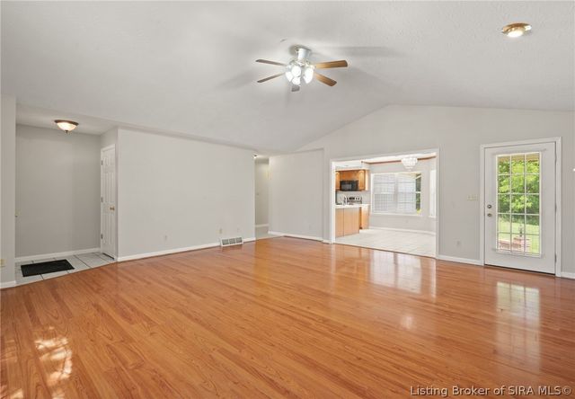 3039 Elisa Court, New Albany, IN 47150