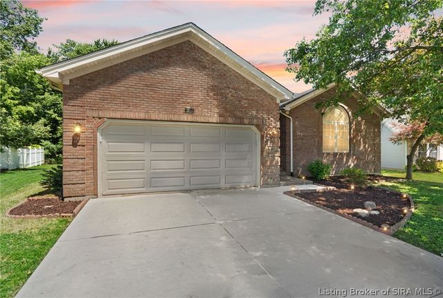 3039 Elisa Court, New Albany, IN 47150
