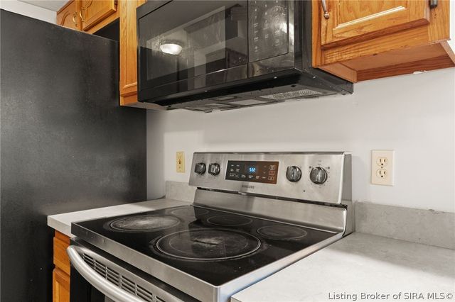 3039 Elisa Court, New Albany, IN 47150