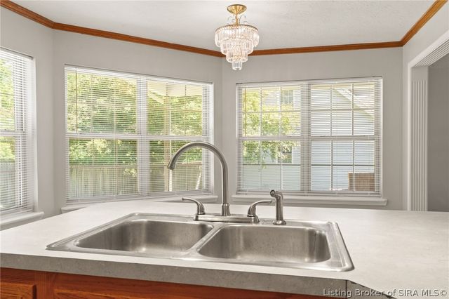 3039 Elisa Court, New Albany, IN 47150