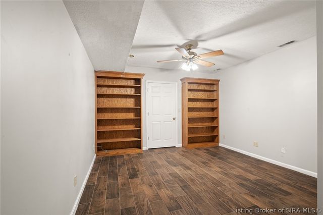 3039 Elisa Court, New Albany, IN 47150