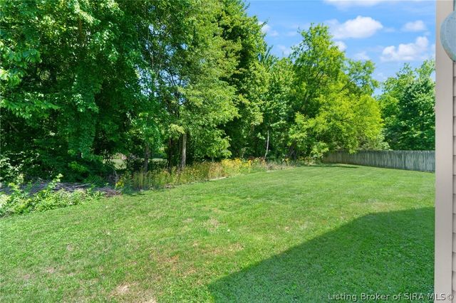 3039 Elisa Court, New Albany, IN 47150