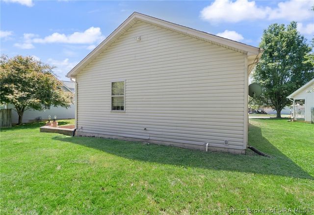 3039 Elisa Court, New Albany, IN 47150