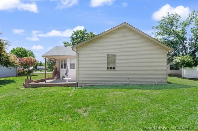 3039 Elisa Court, New Albany, IN 47150