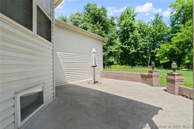 3039 Elisa Court, New Albany, IN 47150
