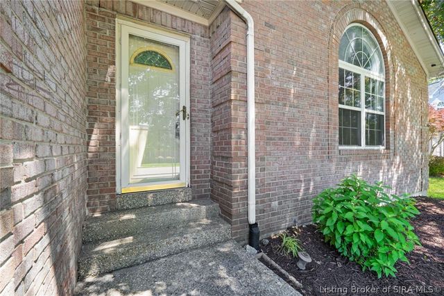 3039 Elisa Court, New Albany, IN 47150