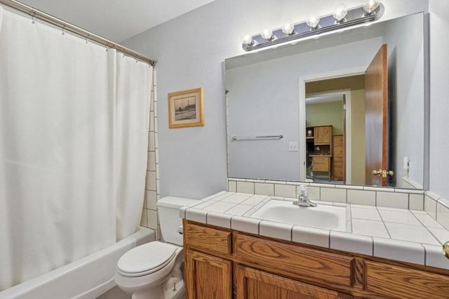 1650 Sausalito Drive, Hollister, CA 95023