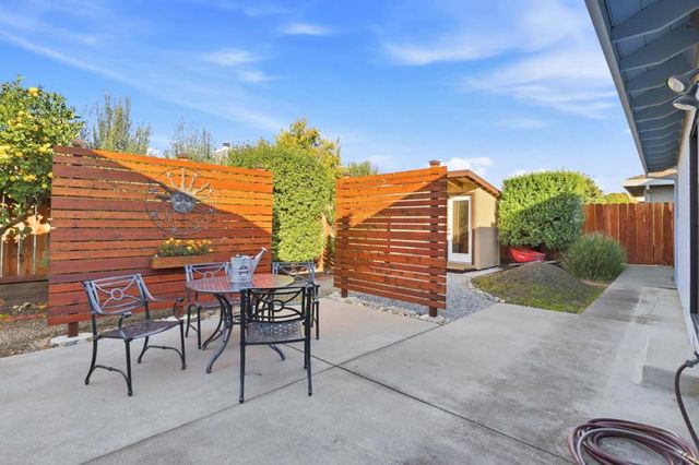 1650 Sausalito Drive, Hollister, CA 95023