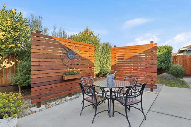 1650 Sausalito Drive, Hollister, CA 95023