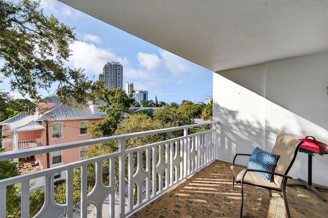 700 BEACH DRIVE NE 406, St Petersburg, FL 33701