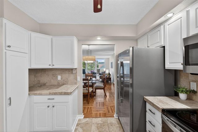 700 BEACH DRIVE NE 406, St Petersburg, FL 33701