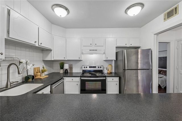 11 Kings Walk NE, Atlanta, GA 30307