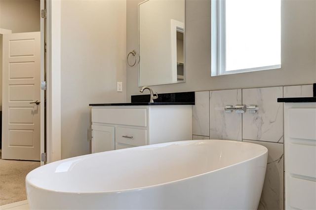 18316 Rico Ranch Road, Edmond, OK 73012