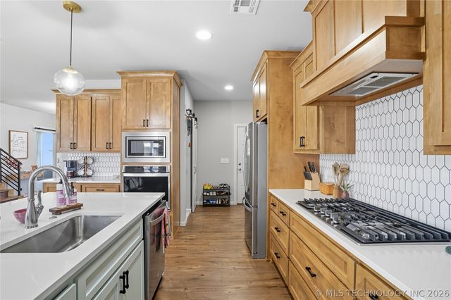 10434 S 232nd East Avenue, Broken Arrow, OK 74014