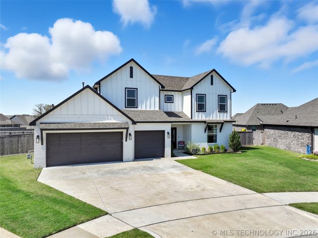 10434 S 232nd East Avenue, Broken Arrow, OK 74014