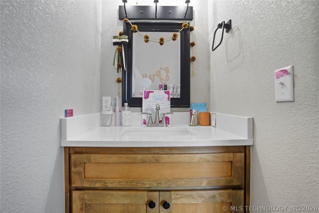 10434 S 232nd East Avenue, Broken Arrow, OK 74014