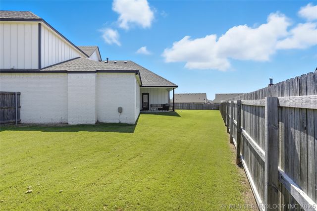 10434 S 232nd East Avenue, Broken Arrow, OK 74014