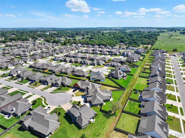 10434 S 232nd East Avenue, Broken Arrow, OK 74014