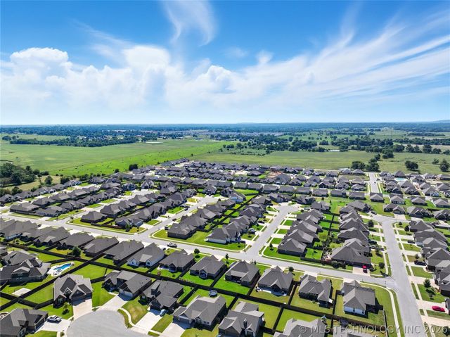 10434 S 232nd East Avenue, Broken Arrow, OK 74014