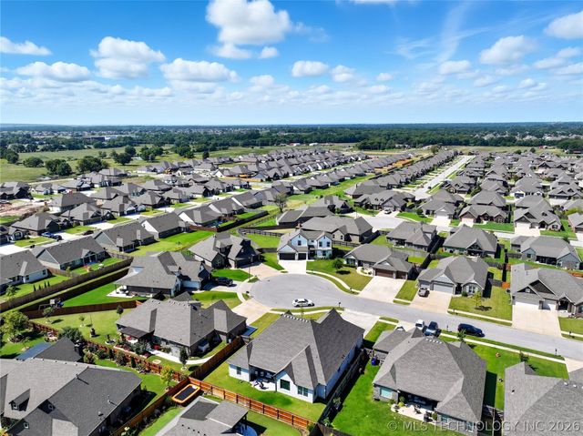 10434 S 232nd East Avenue, Broken Arrow, OK 74014